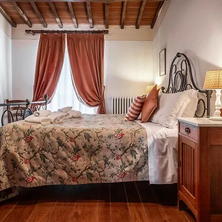 Apartamento With Panoramic Pool In Val Di Chiana *